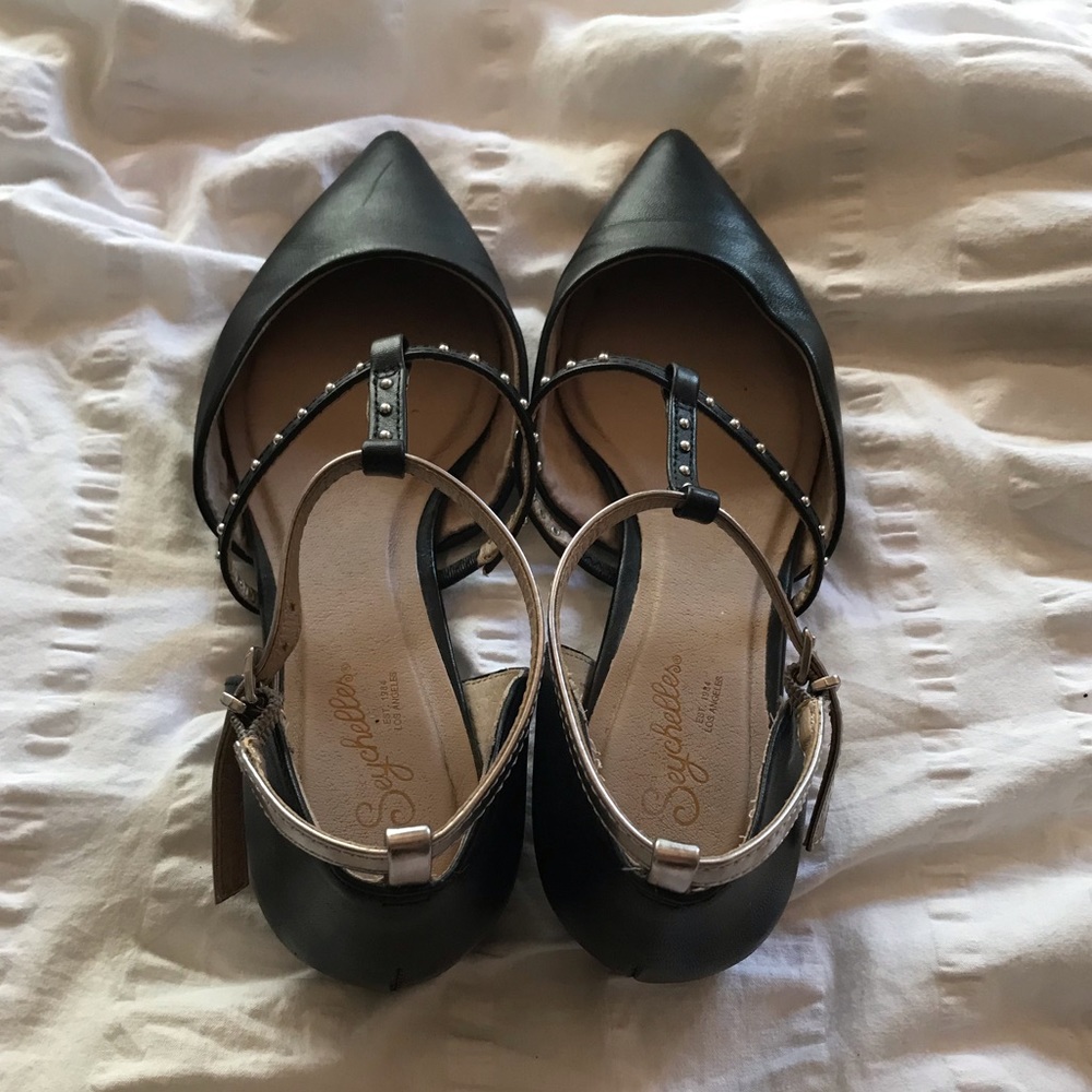 Black Pointed Studded Flats